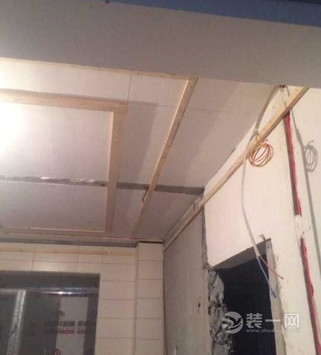 高层三室二厅现代简约风格装修施工